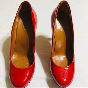 Gucci Red Round Toe 269702 37.5 Patent 5” Heels